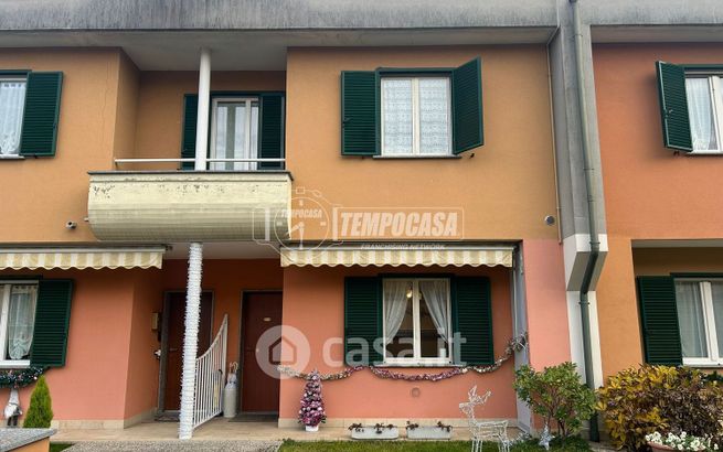 Casa indipendente in residenziale in Via Volturno