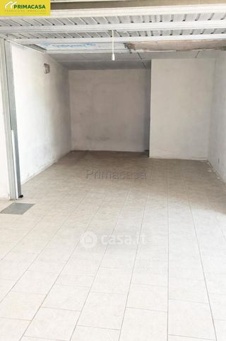 Box/posto auto in residenziale in Via Olmo