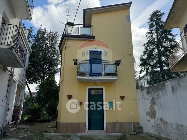 Casa indipendente in residenziale in Via del Mancino 24-66