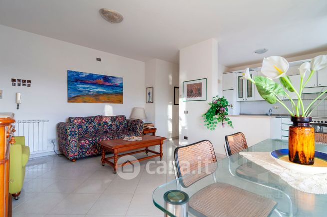 Appartamento in residenziale in Via Ulisse 3