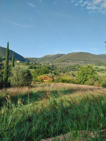 Rustico/casale in residenziale in La Quercia