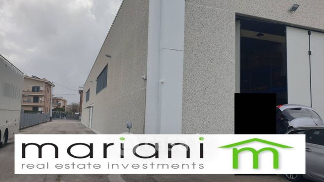 Capannone in commerciale in Strada Statale 7