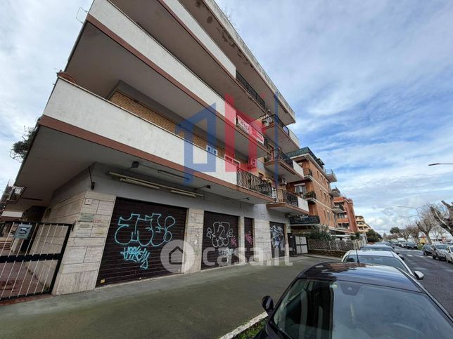 Box/posto auto in residenziale in Viale Italia