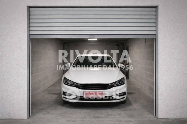 Box/posto auto in residenziale in Via Conca d'Oro