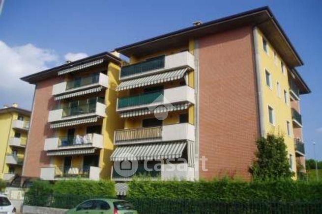 Appartamento in residenziale in Via Imola 2