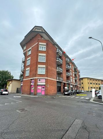 Appartamento in residenziale in Via Sempione 15