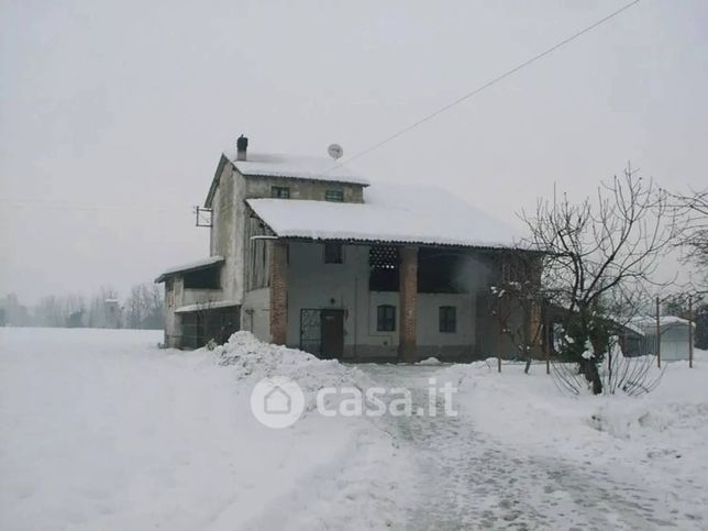 Rustico/casale in residenziale in Strada Provinciale 39