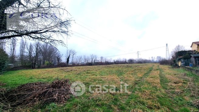 Terreno agricolo in commerciale in 