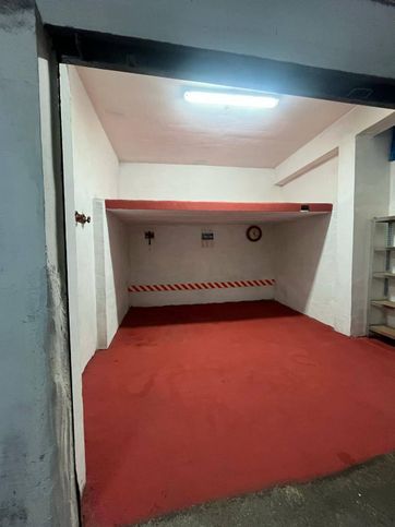 Box/posto auto in residenziale in Via Nicolò Marcello Venuti 31