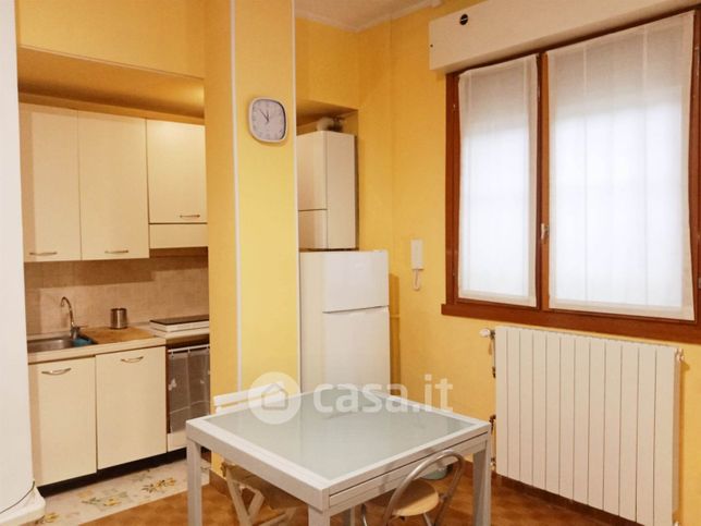 Appartamento in residenziale in Via Tommaso Grossi 14