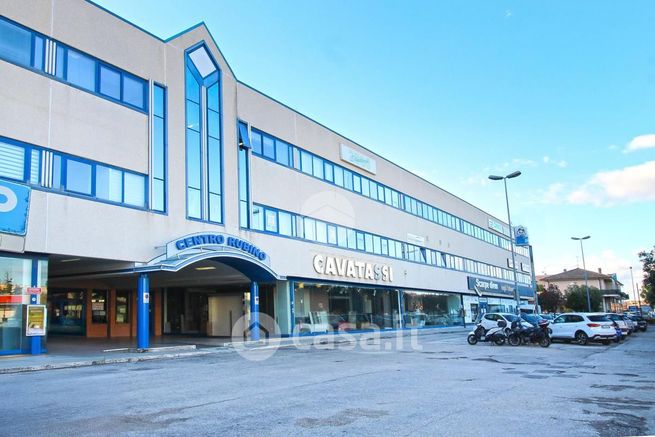 Ufficio in commerciale in Via Pasubio 36