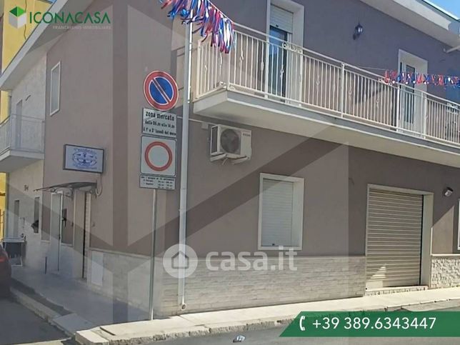Box/posto auto in residenziale in Corso Italia