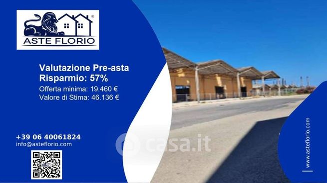 Capannone in commerciale in Z.i