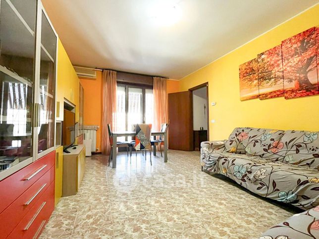 Appartamento in residenziale in Via Giorgio Stephenson 4