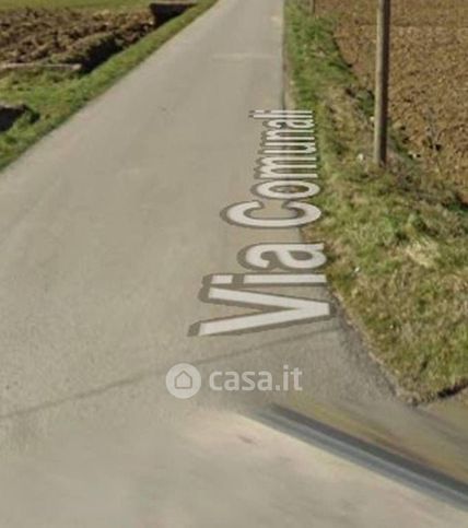 Terreno agricolo in commerciale in Via Comunali
