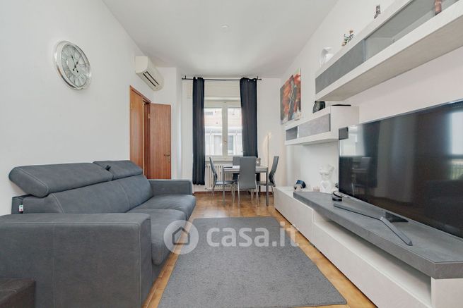 Appartamento in residenziale in Viale Montegrappa 36