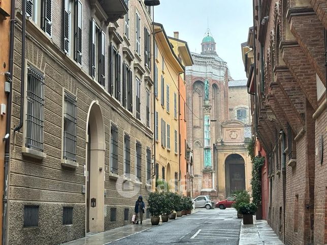 Appartamento in residenziale in Via Rolandino