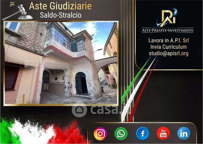 Appartamento in residenziale in Vico Spinelli 4