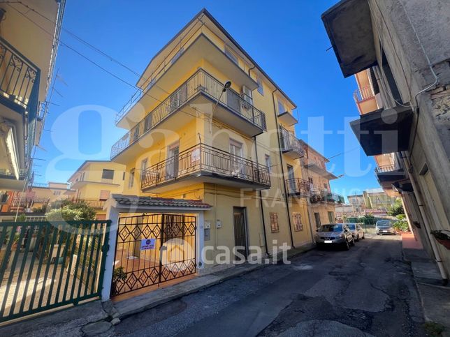 Appartamento in residenziale in Via Sicilia 18