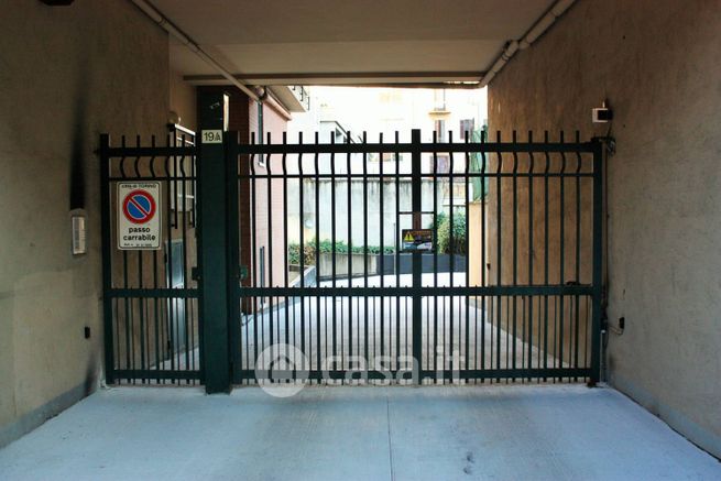 Box/posto auto in residenziale in Via Luigi Pagliani 19