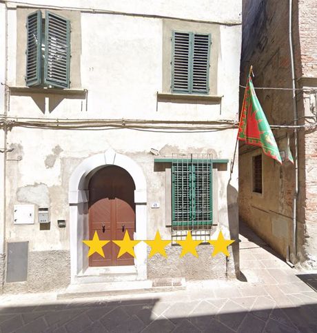 Appartamento in residenziale in Via Castruccio Castracani