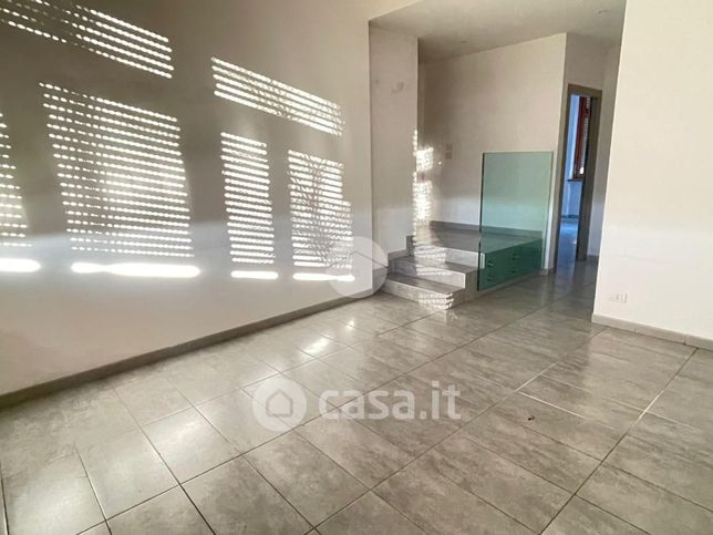 Appartamento in residenziale in Circonvallazione Ovest 27