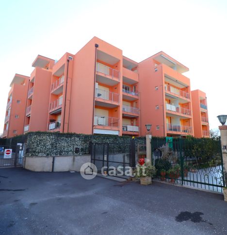 Appartamento in residenziale in Via Como 13