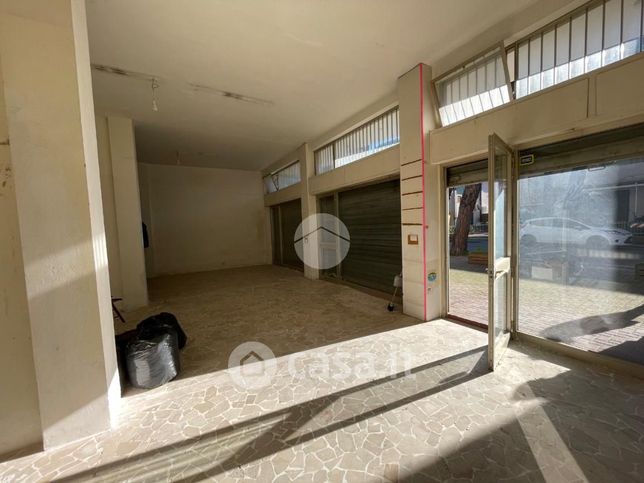 Box/posto auto in residenziale in Via Irpinia 12