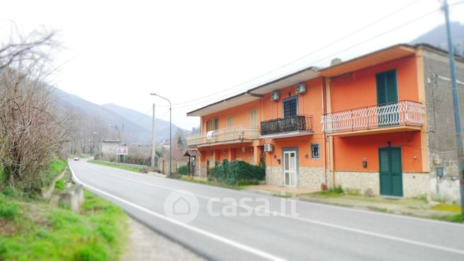 Casa indipendente in residenziale in SS7bis 57