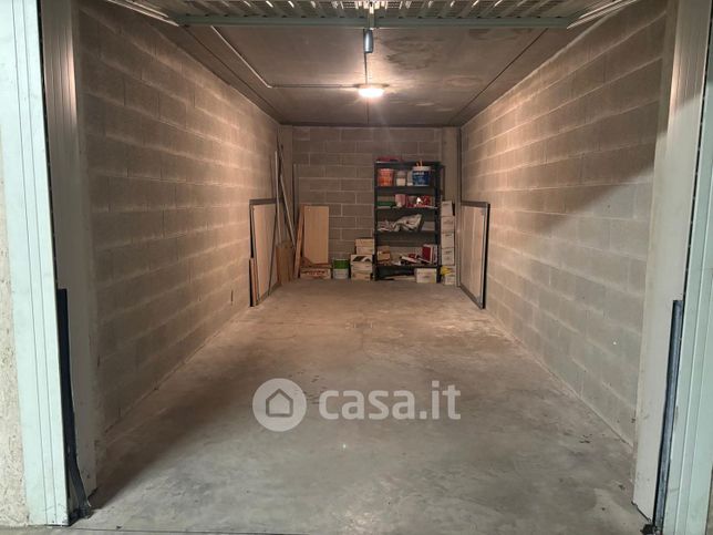 Box/posto auto in residenziale in Via Giuseppe Mazzini