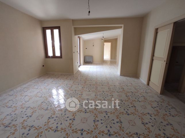 Appartamento in residenziale in Via Angelo Scorciarini Coppola