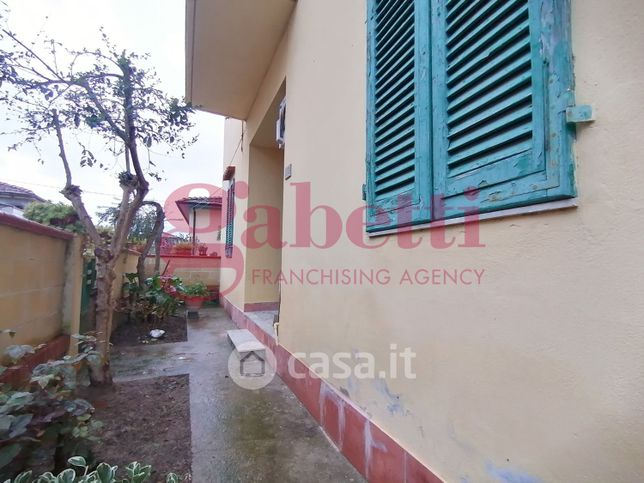 Appartamento in residenziale in Via B. Genovesi Sud