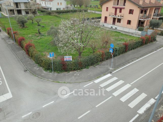 Terreno edificabile in residenziale in Via Brigata Julia 42