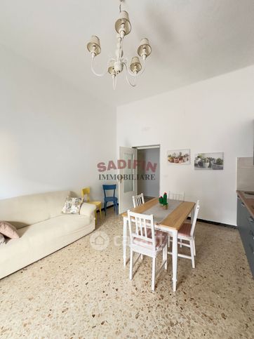 Appartamento in residenziale in Via Francesco Petrarca 5
