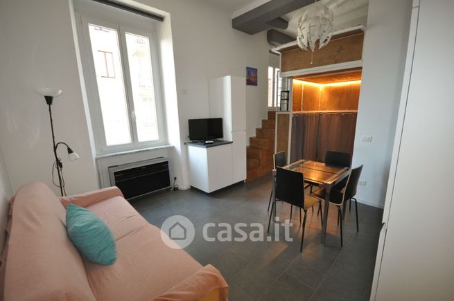 Loft in residenziale in Viale Italia