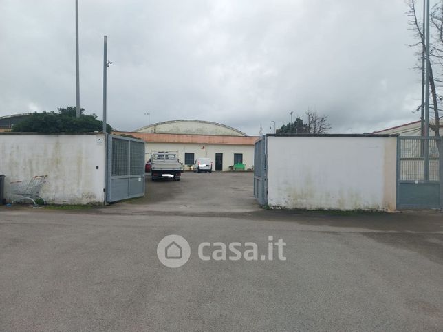 Capannone in commerciale in Viale Portogallo