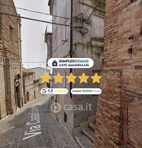 Appartamento in residenziale in Via Castelfidardo