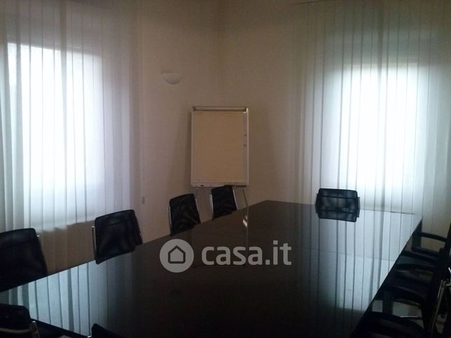 Ufficio in commerciale in Largo Benedetto Marcello