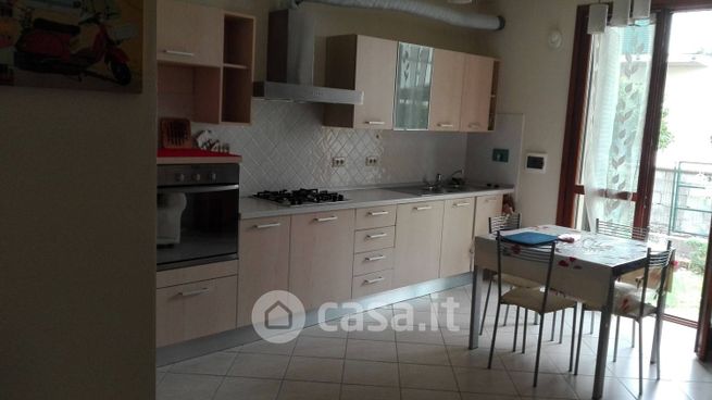 Casa indipendente in residenziale in Strada Provinciale 2 Vicarese