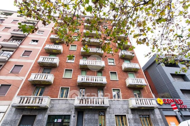 Appartamento in residenziale in Viale Murillo 3