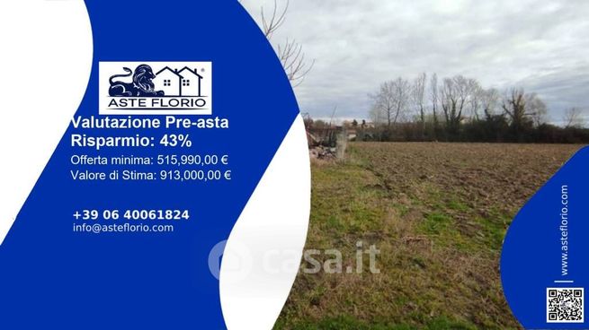Terreno agricolo in commerciale in Via Vecchio Hangar