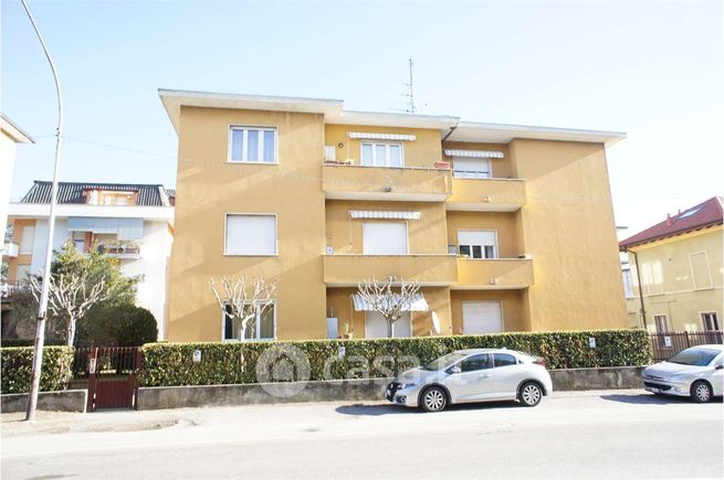 Appartamento in residenziale in Viale Aguggiari