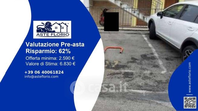 Box/posto auto in residenziale in Via Fonte Maggiore