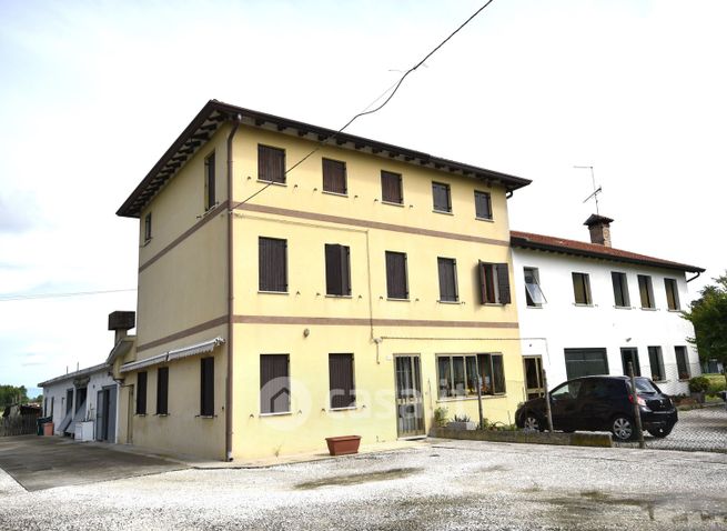 Villetta a schiera in residenziale in Via Calnova 89