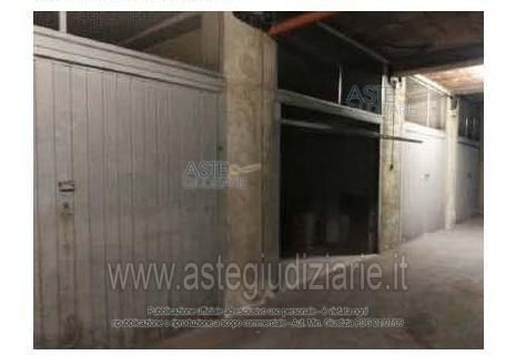 Box/posto auto in residenziale in Via San Domenico Savio