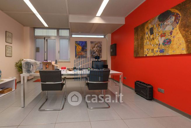 Ufficio in commerciale in Via Bruno Buozzi 1