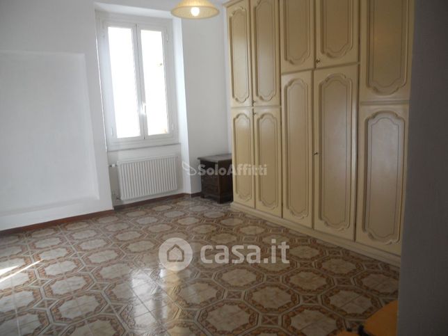 Appartamento in residenziale in Via Pierino Negrotto Cambiaso 1