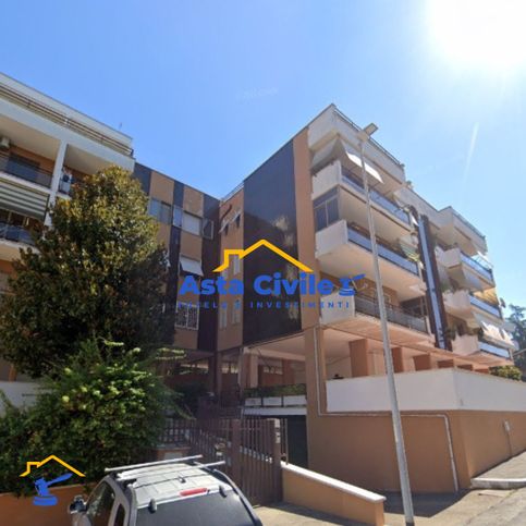 Appartamento in residenziale in Via Ambrogio Fusinieri 48