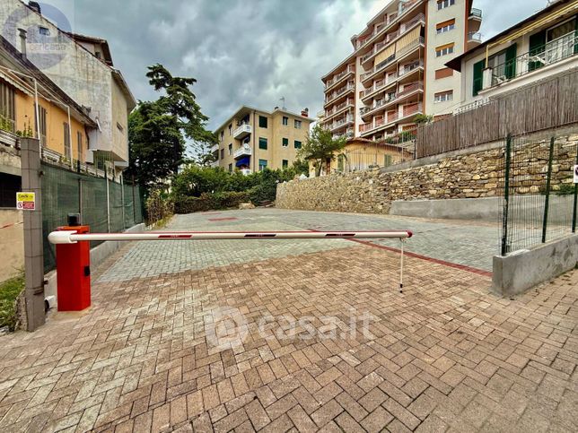 Box/posto auto in residenziale in Via Lamarmora