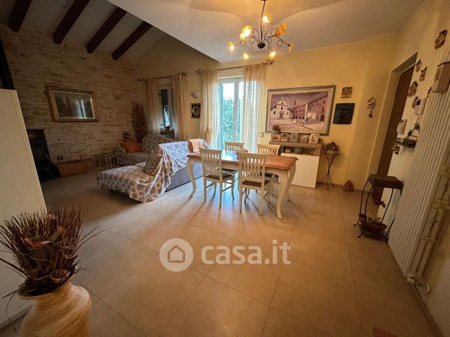 Villa in residenziale in Via Genova